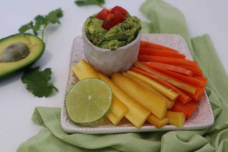 Avocado Dip and Veggie Sticks