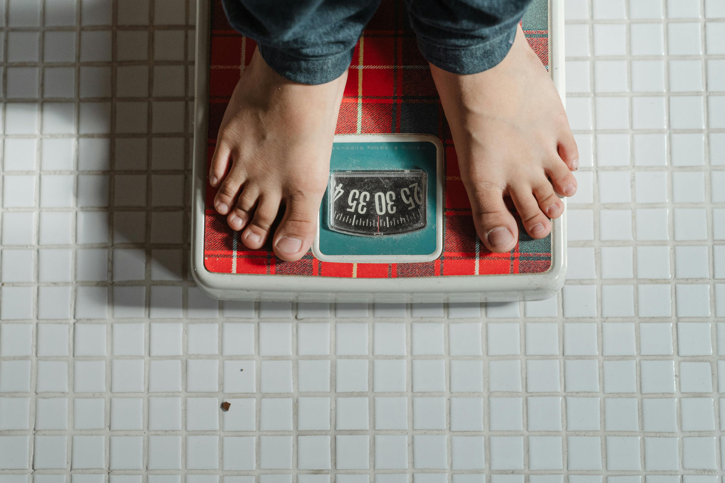 Reducing Anxiety Naturally: The Role of Hormones & Nutrition