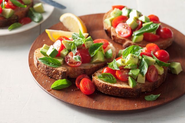 avocado breakfast bruschetta