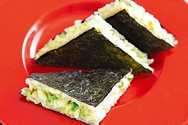 Sushi Egg and Lettuce Sandwiches