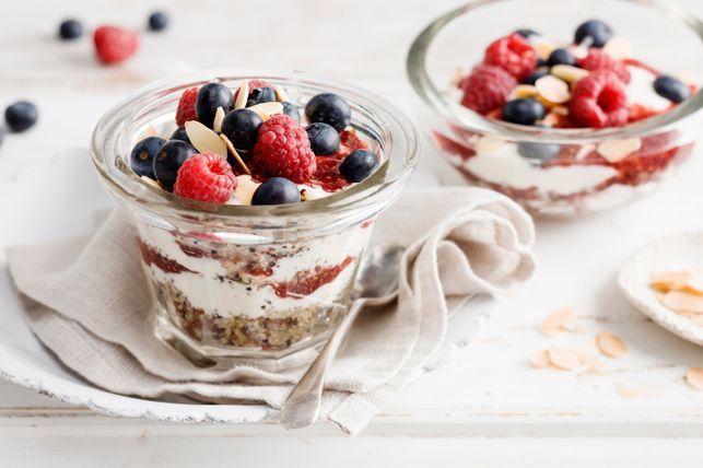 Quinoa and Berry Breakfast Surprise