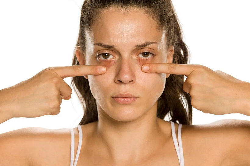 How To Reduce Puffy Eyes Article  Under Eye Bags  Garnier