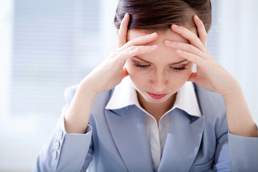 How to Manage & Treat PCOS Symptoms Naturally